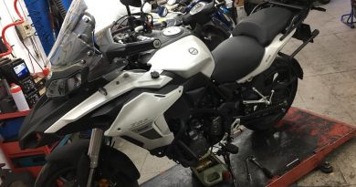 Benelli TRK en revisión mecánica