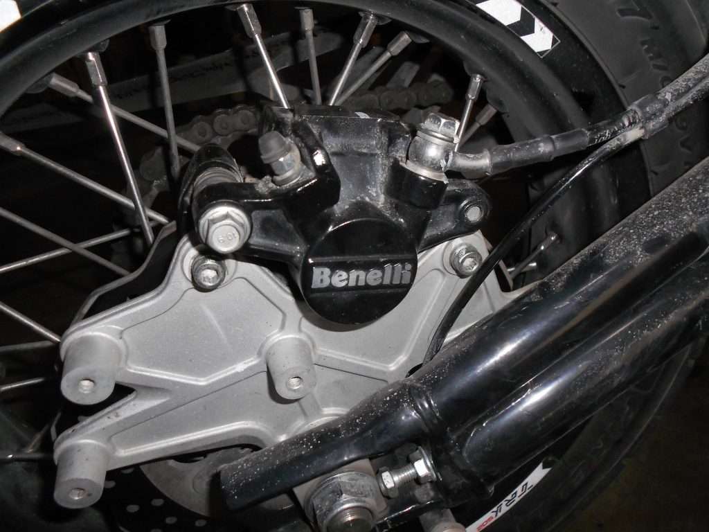 Cambio pastillas traseras Benelli TRK 502 X