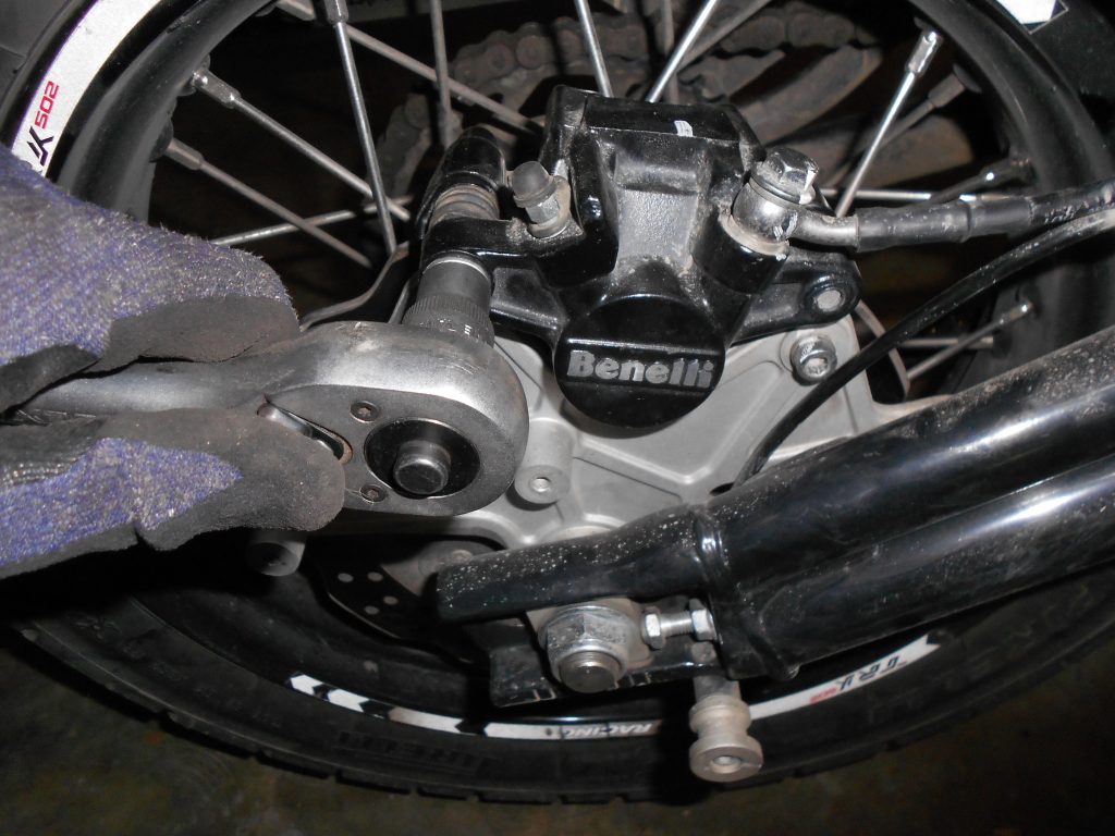 Cambio pastillas traseras Benelli TRK 502 X