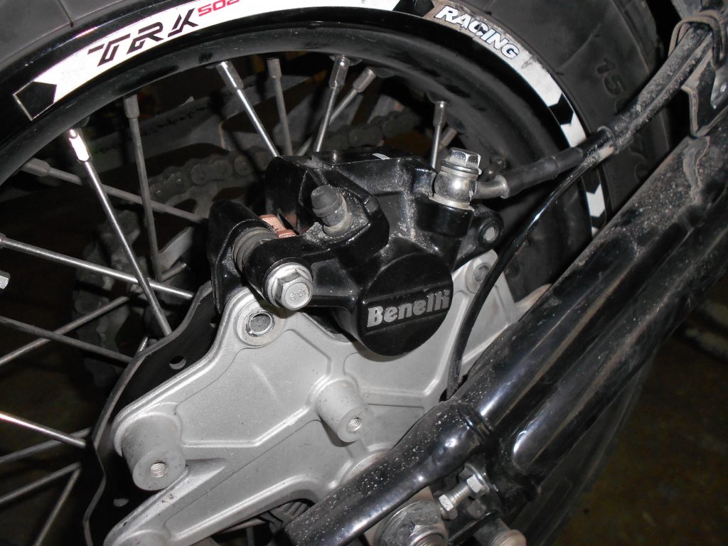 Cambio pastillas traseras Benelli TRK 502 X