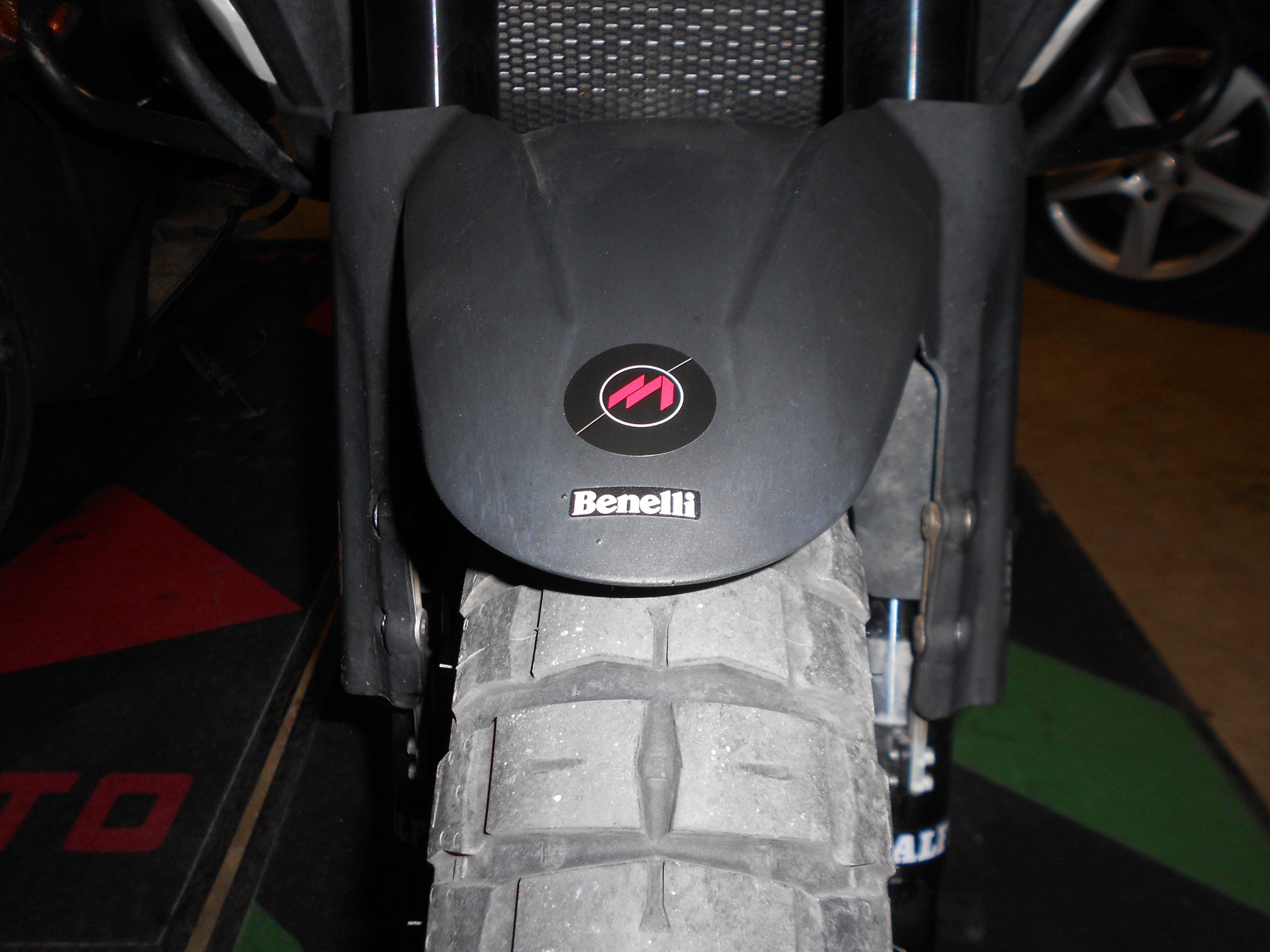 Cambio pastillas delanteras Benelli TRK 502 X